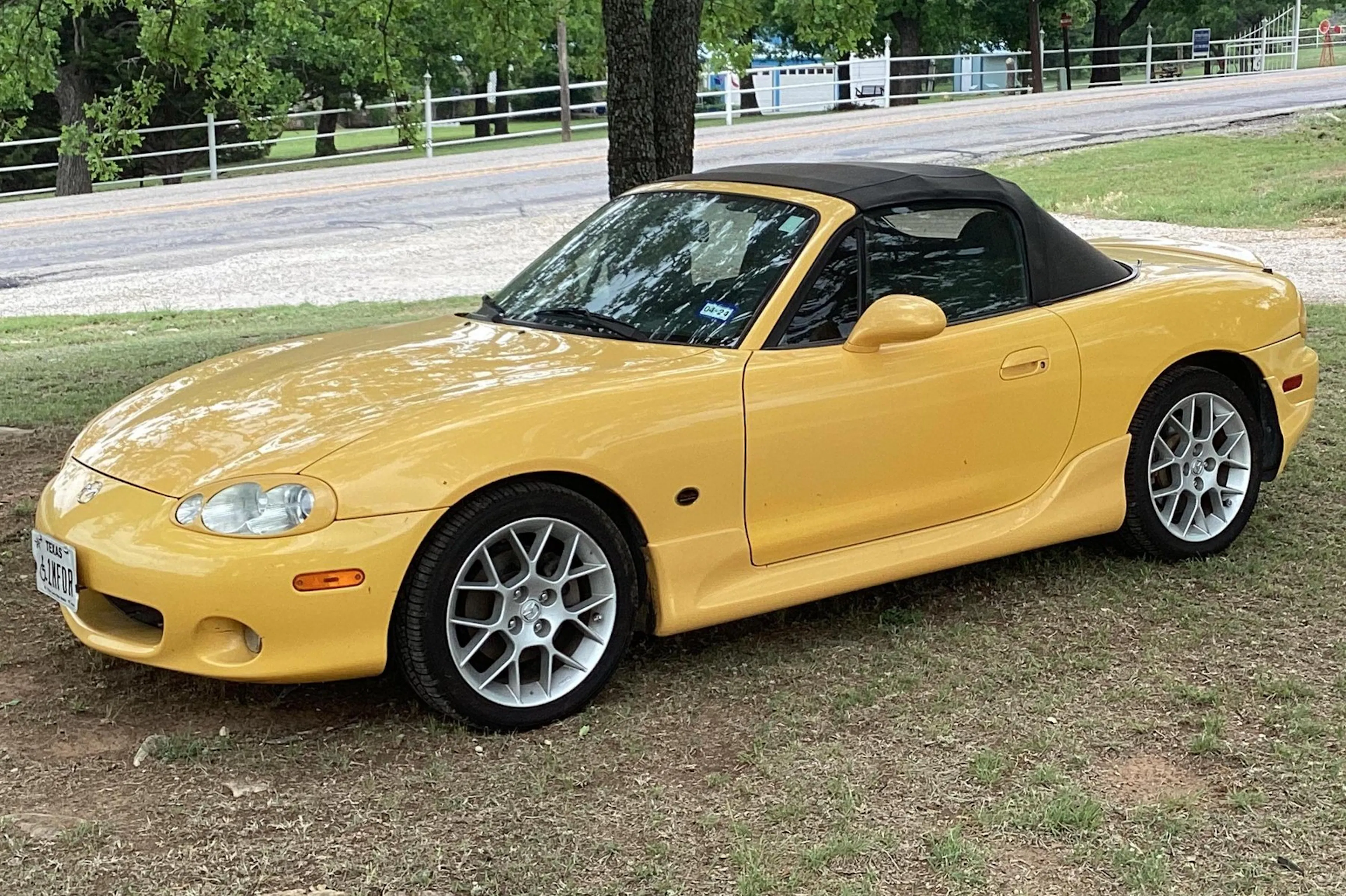 2002 Mazda MX-5 Miata VIN JM1NB353220231148 | Hagerty Valuation Tools®
